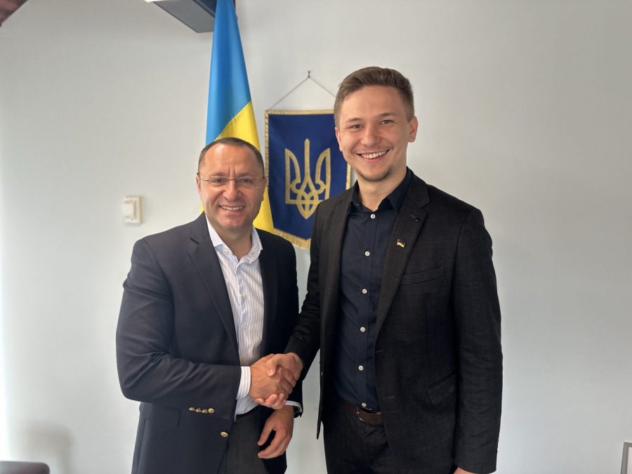 Dr Rudi with Ukrainian ambassador to Australia